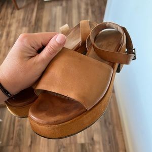 Acorn leather Seychelles platforms